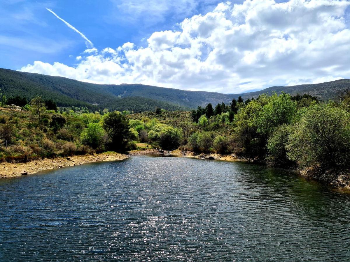 Acogedora Y Romantica Casita En La Sierra Garganta De Los Montes Luaran gambar